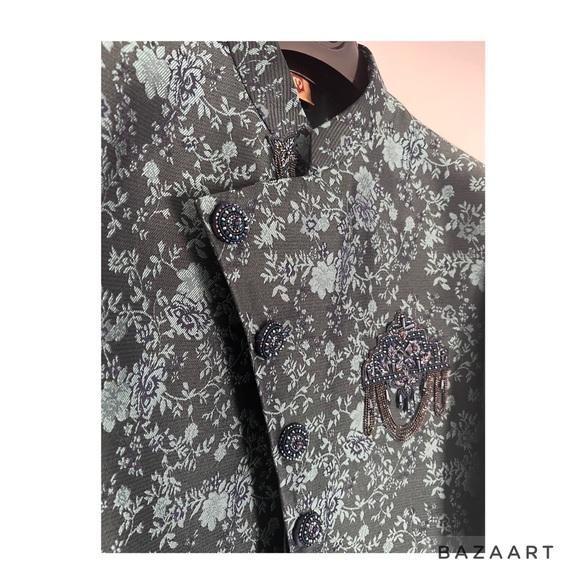 Do not need anymore. Nice blue Manyavar sherawani . - Picture 8 of 9